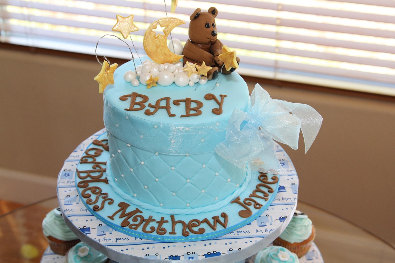 25 Adorable Baby Shower Cake Ideas (Boys, Girls & Neutral)