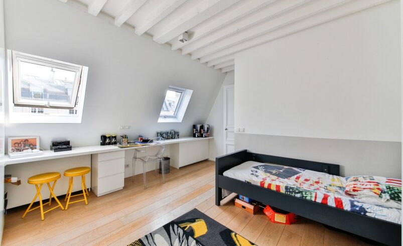 25 Gender Neutral Nursery Ideas (Colors, Themes & Decor)