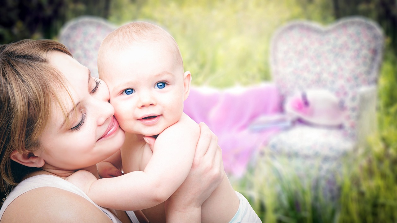 Postpartum essentials to help a new mom recover comfortably